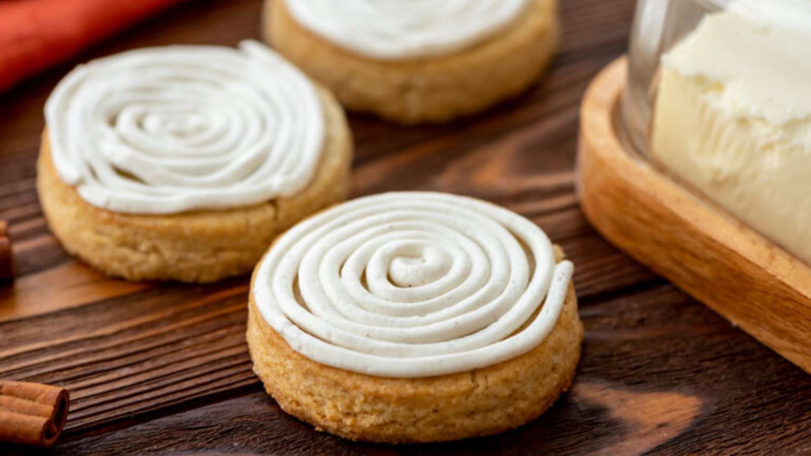 Cinnamon Roll Sugar Cookies recipe by The Cookin Chicks.
