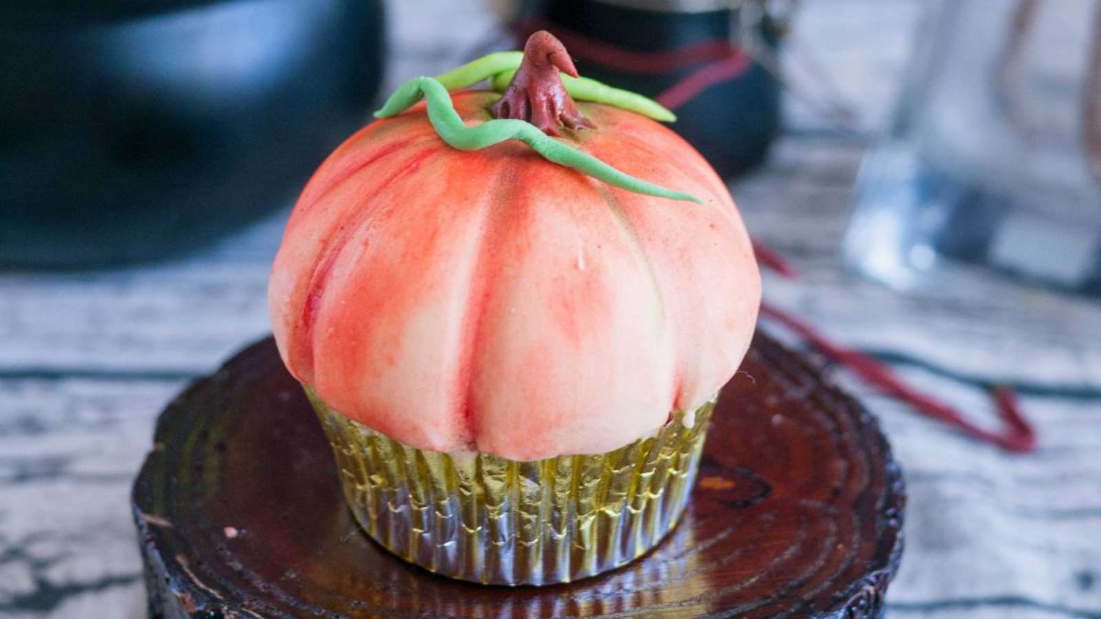 Pumpkin Cupcakes recipe by Veena Azmanov.