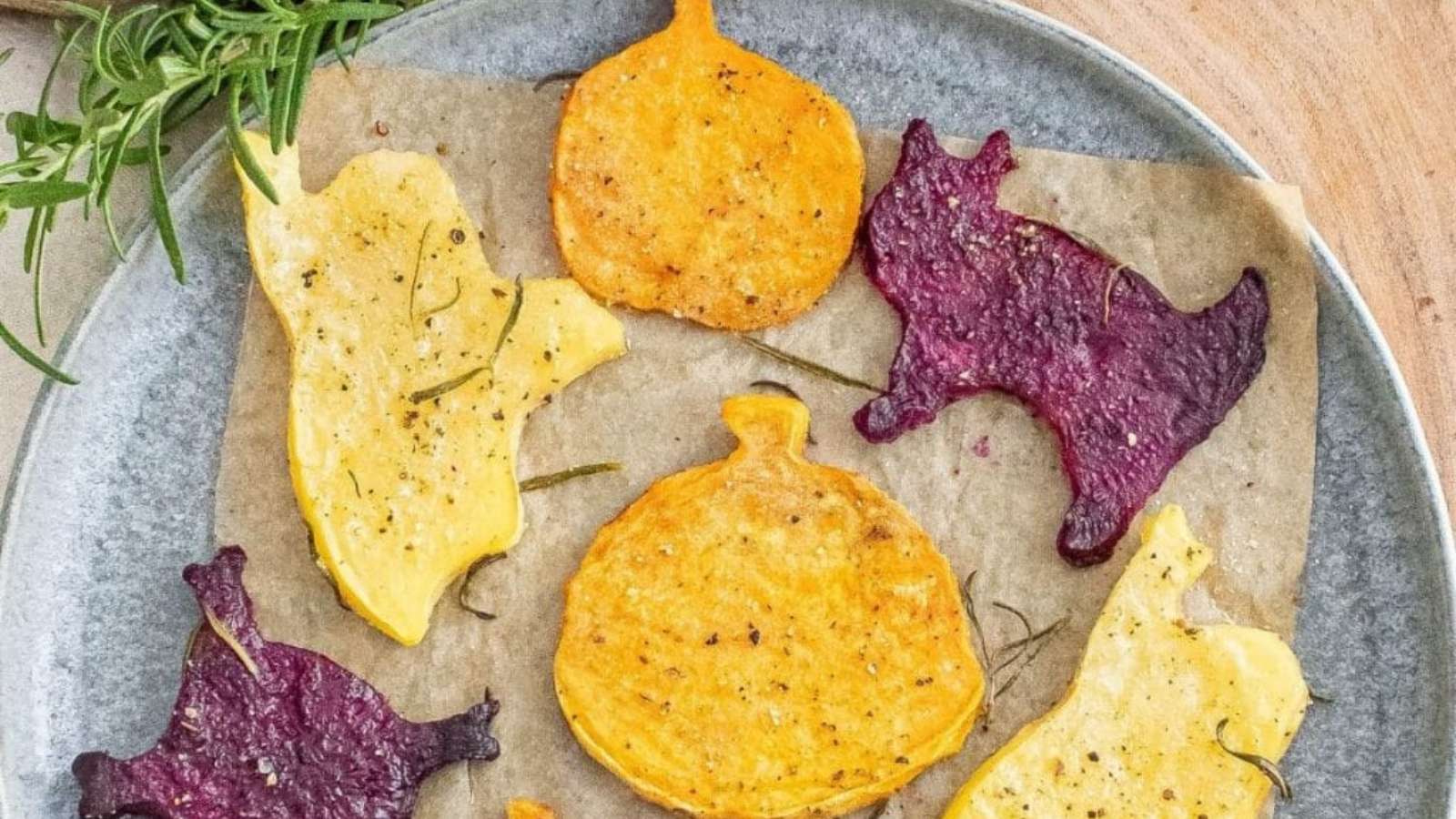 Spooky Halloween Vegetables recipe by Yum in the Kitchen.
