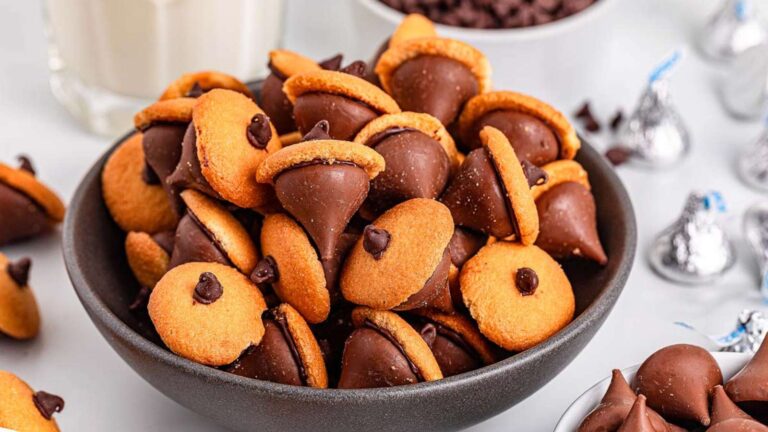 Chocolate Acorns recipe by xoxoBella.