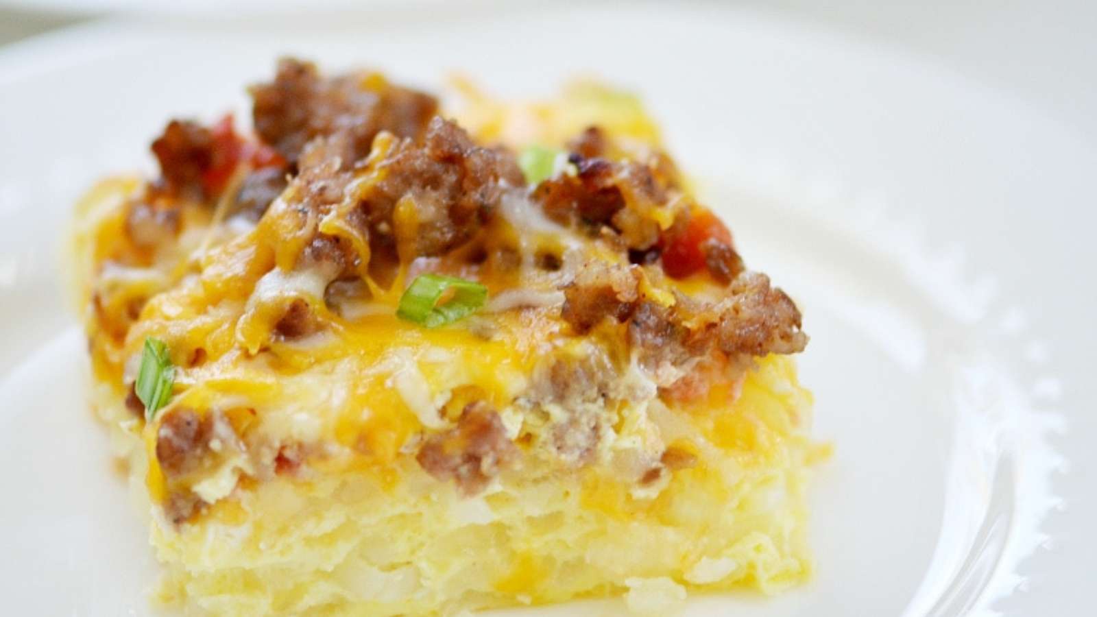 Sausage Hash Brown Casserole recipe by Finding Zest.
