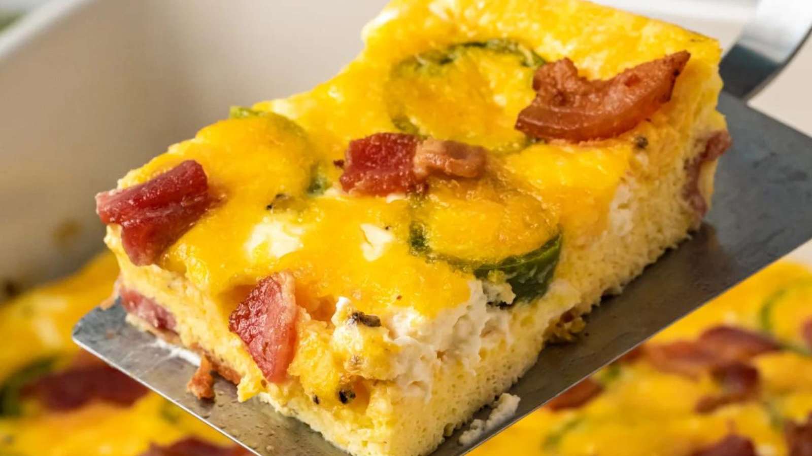 Jalapeno Popper Breakfast Casserole recipe by Kitchen Divas.