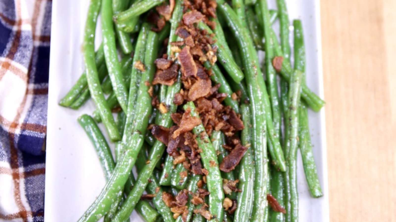 Bacon Green Beans recipe by Miss in the Kitchen.