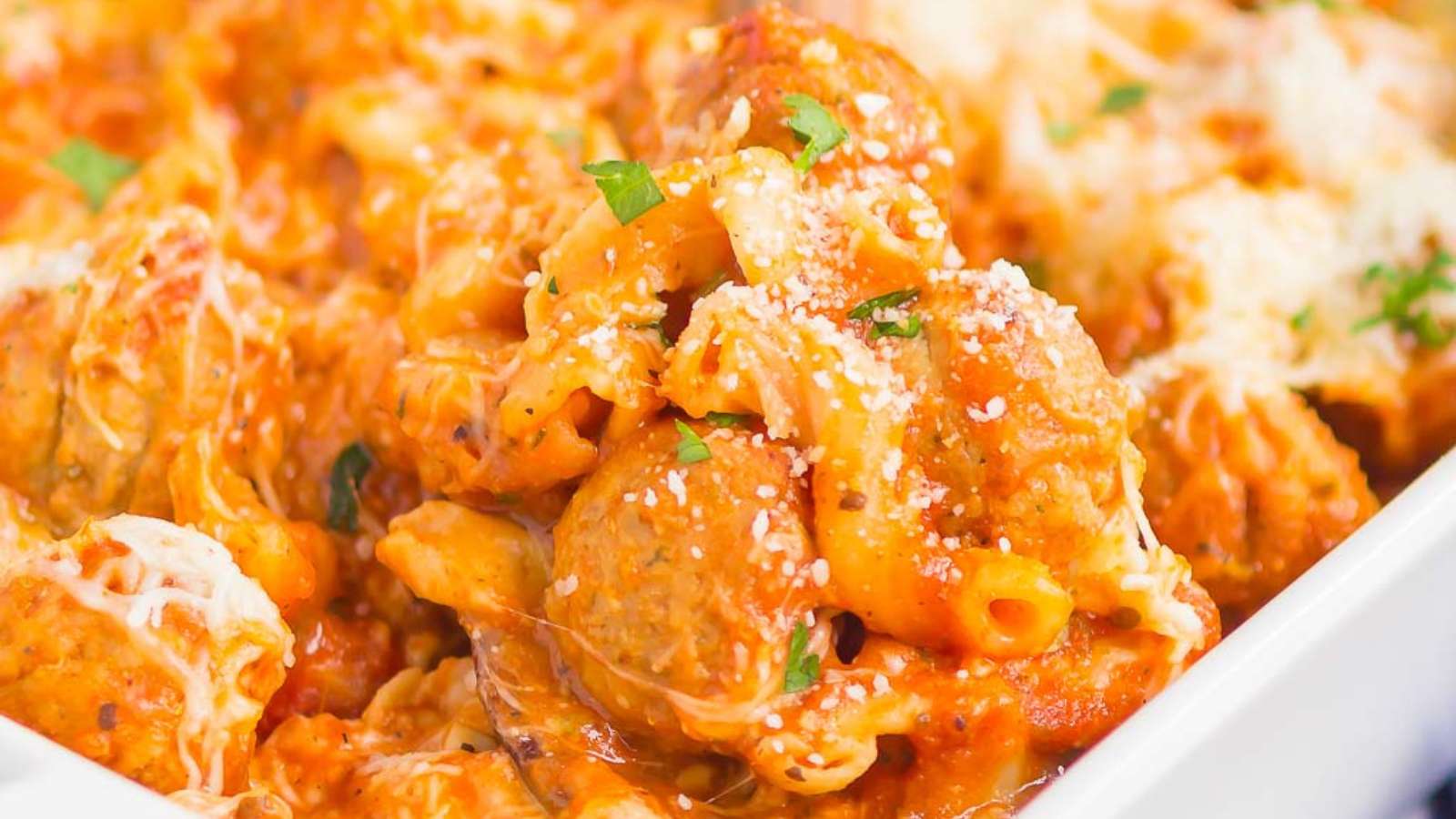 Cheesy Meatball Casserole recipe by Pumpkin 'N Spice.