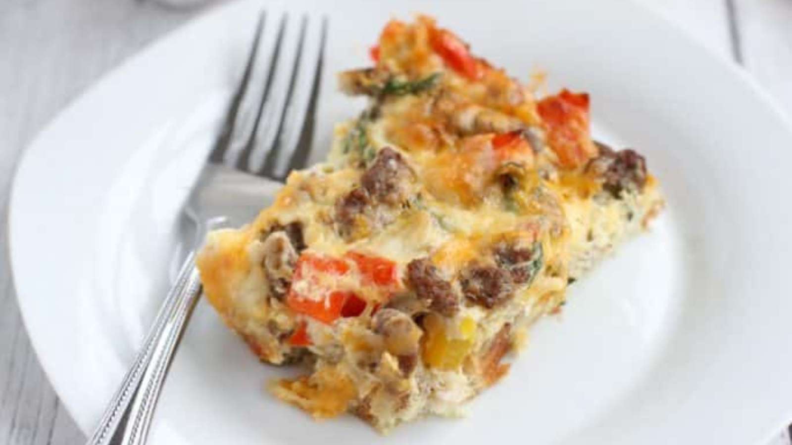 Sausage And Egg Casserole recipe by Seasonal Cravings.