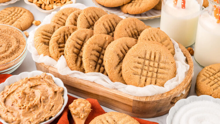 Old-Fashioned Peanut Butter Cookies recipe by Cheerful Cook.