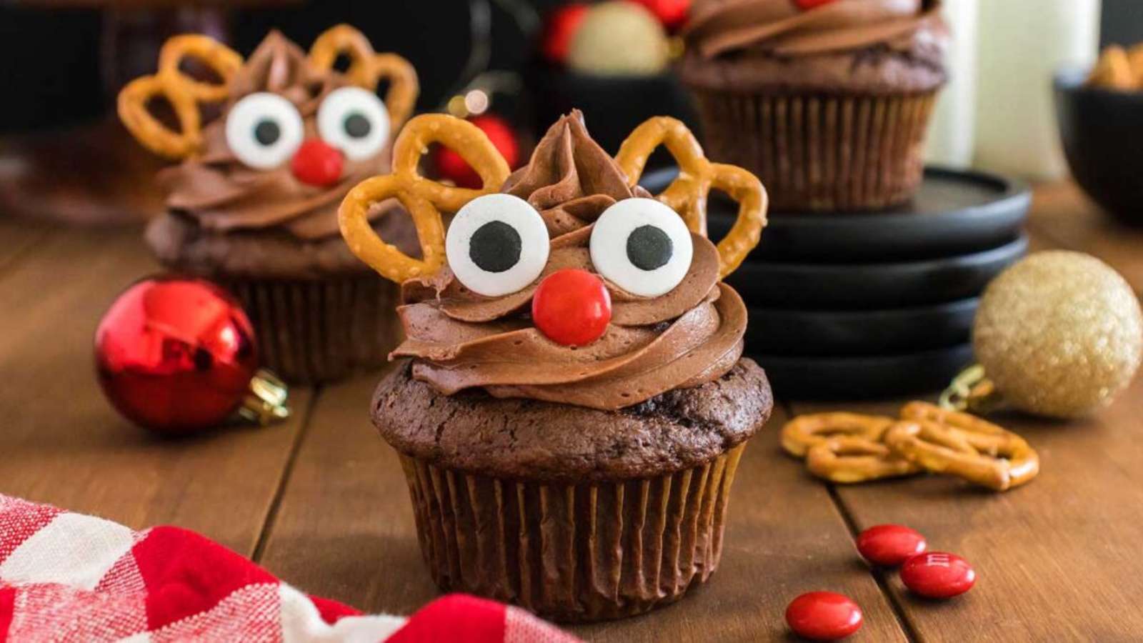 Easy Reindeer Cupcakes recipe by xoxoBella.