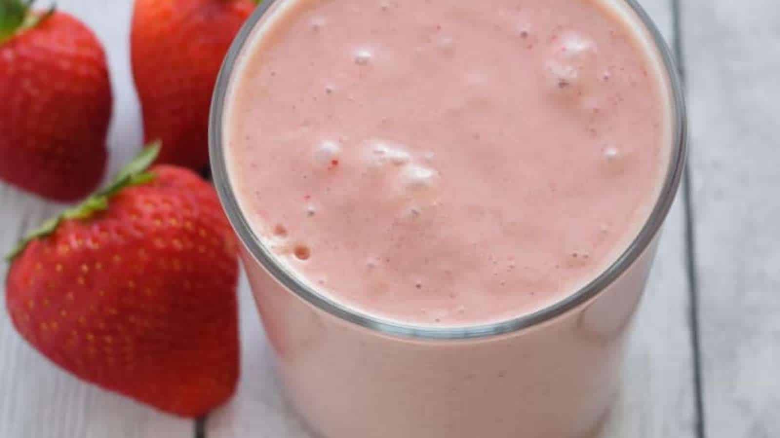 Cauliflower Smoothies recipe by Seasonal Cravings.