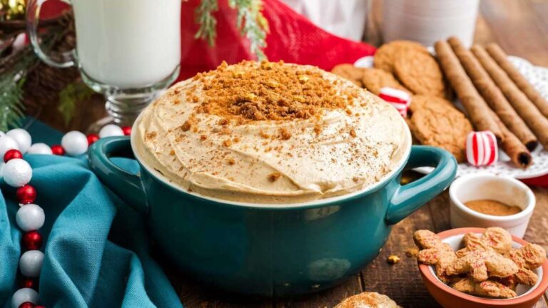 Gingerbread Cheesecake Dip recipe by xoxoBella.