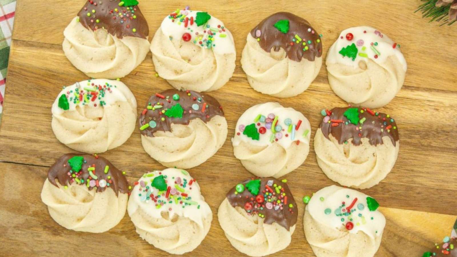 Christmas Butter Cookies recipe by Easy Everyday Recipes.