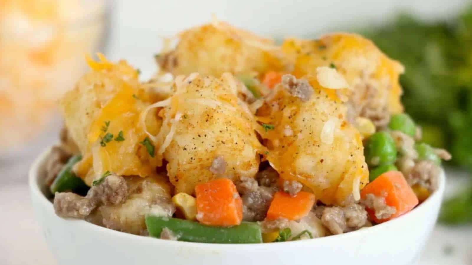 Ninja Foodi Tater Tot Casserole recipe by Kitchen Divas.