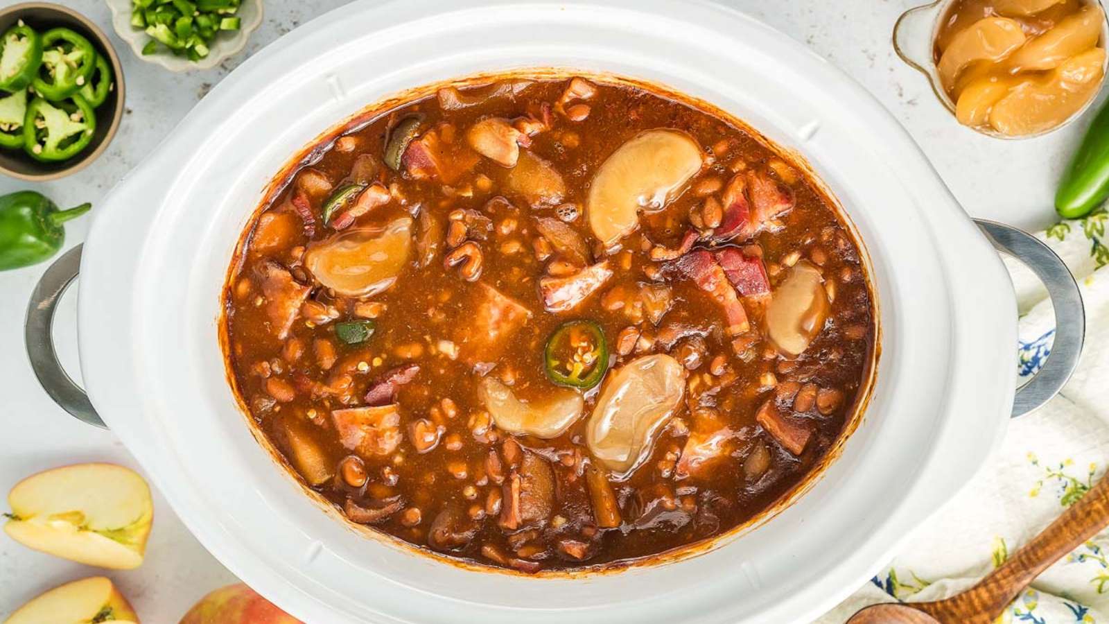 Slow Cooker Apple Pie Baked Beans recipe by xoxoBella.